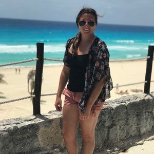 Meet your Posher, Christina